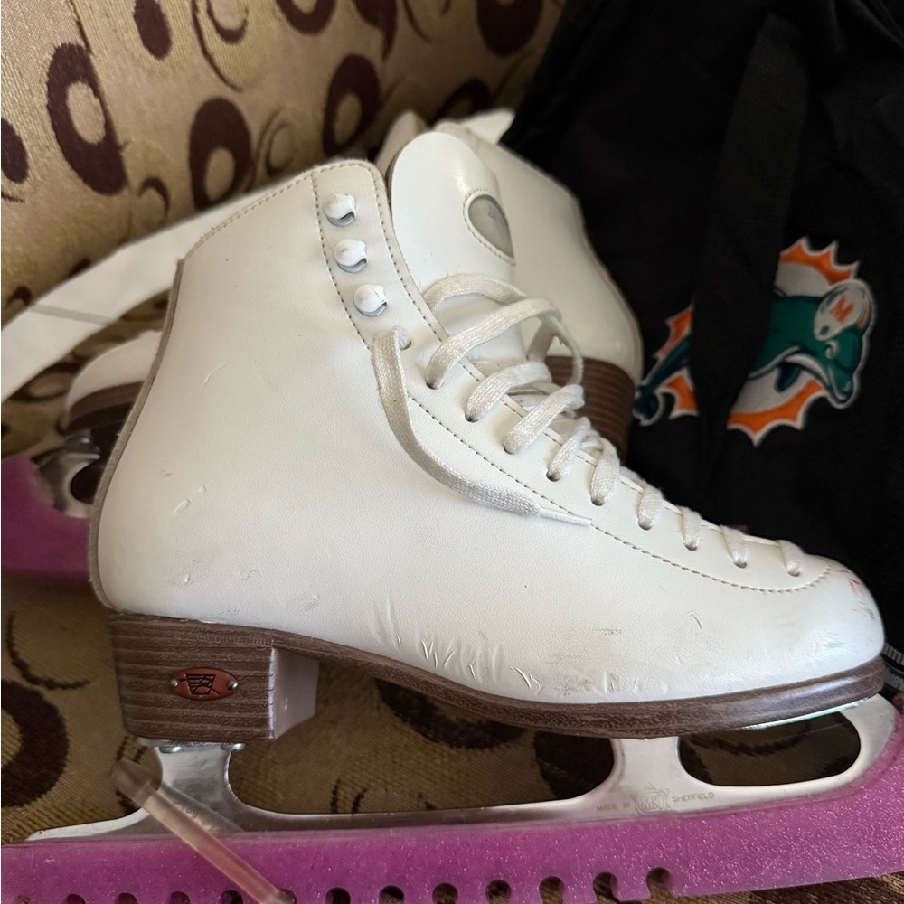 Riedell Ice skates